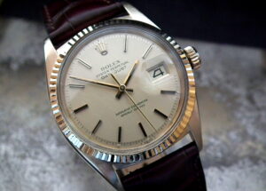 Just Beautiful 1971 Solid 18ct Yellow Gold Rolex Oyster Datejust Gents Vintage Watch at Sonning Vintage Watches